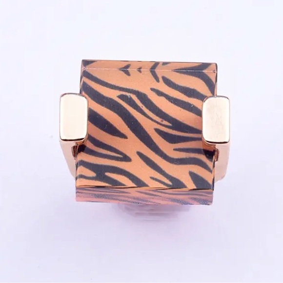 Wild Thing Jumbo Rings🐾🐾 - Picture 4 of 7